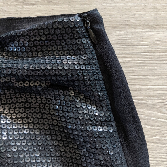 T Los Angeles Silk and Sequin Mini Skirt - Picture 3 of 7